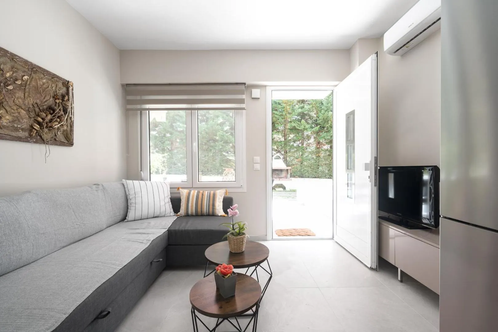 Siviri Malena House By Luxlikehome location
